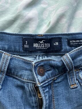 Hollister Light Blue Ultra High-Rise Women's Jeans